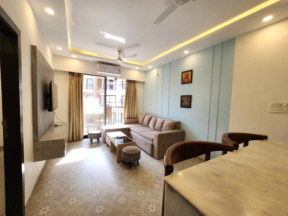 TV and multimedia, Living room, Seating area, air conditioner