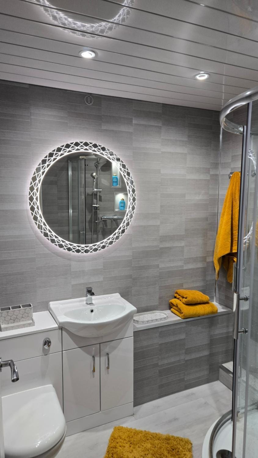 Shower, Bathroom, towels