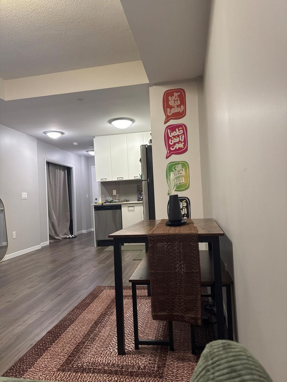 Kitchen or kitchenette, Dining area, stove