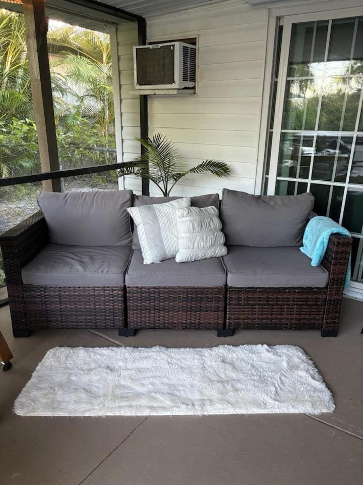 Guesthouse near Fort Myers Beach, Sanibel and Captiva islands Bed and Breakfast in Iona