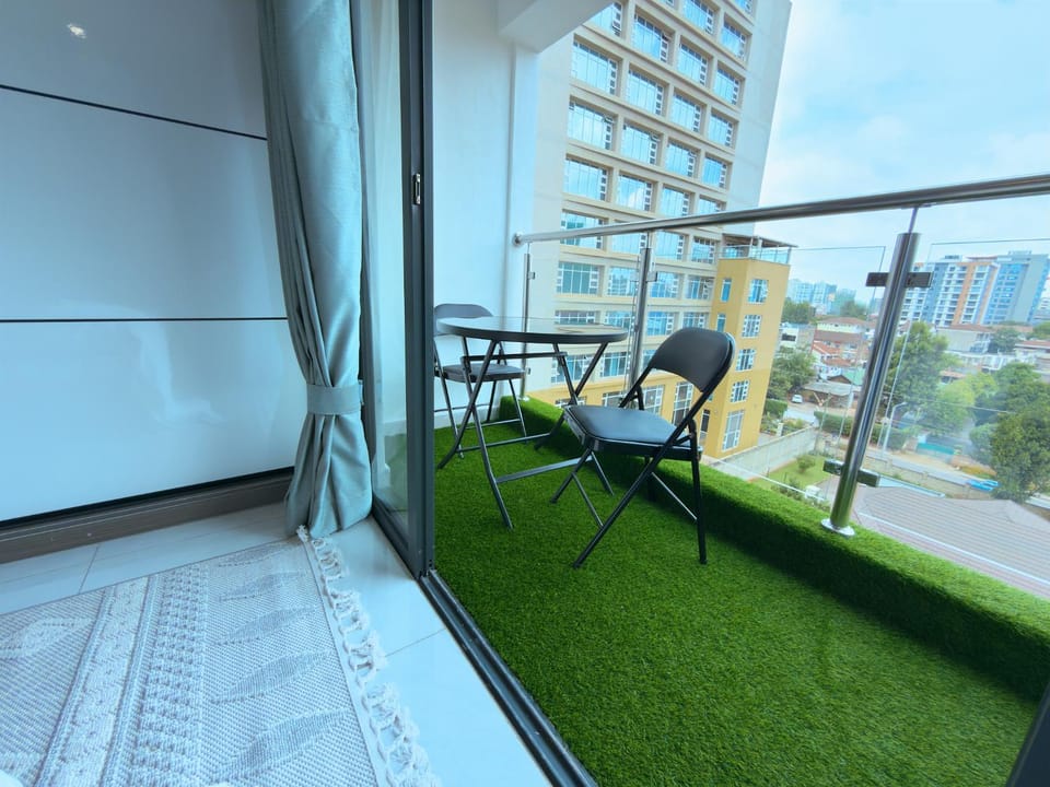 View (from property/room), Balcony/Terrace, Seating area