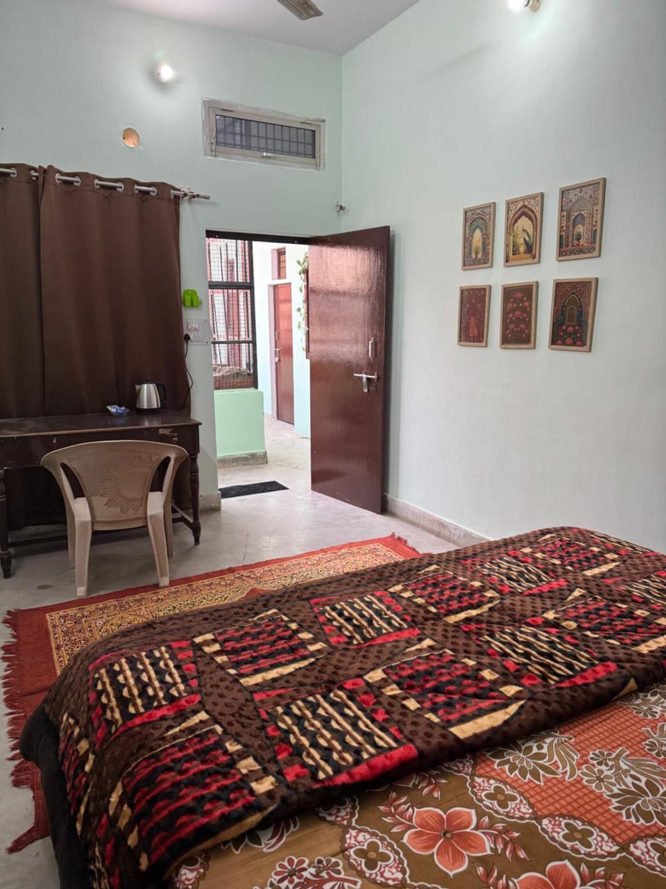 Bed, Bedroom