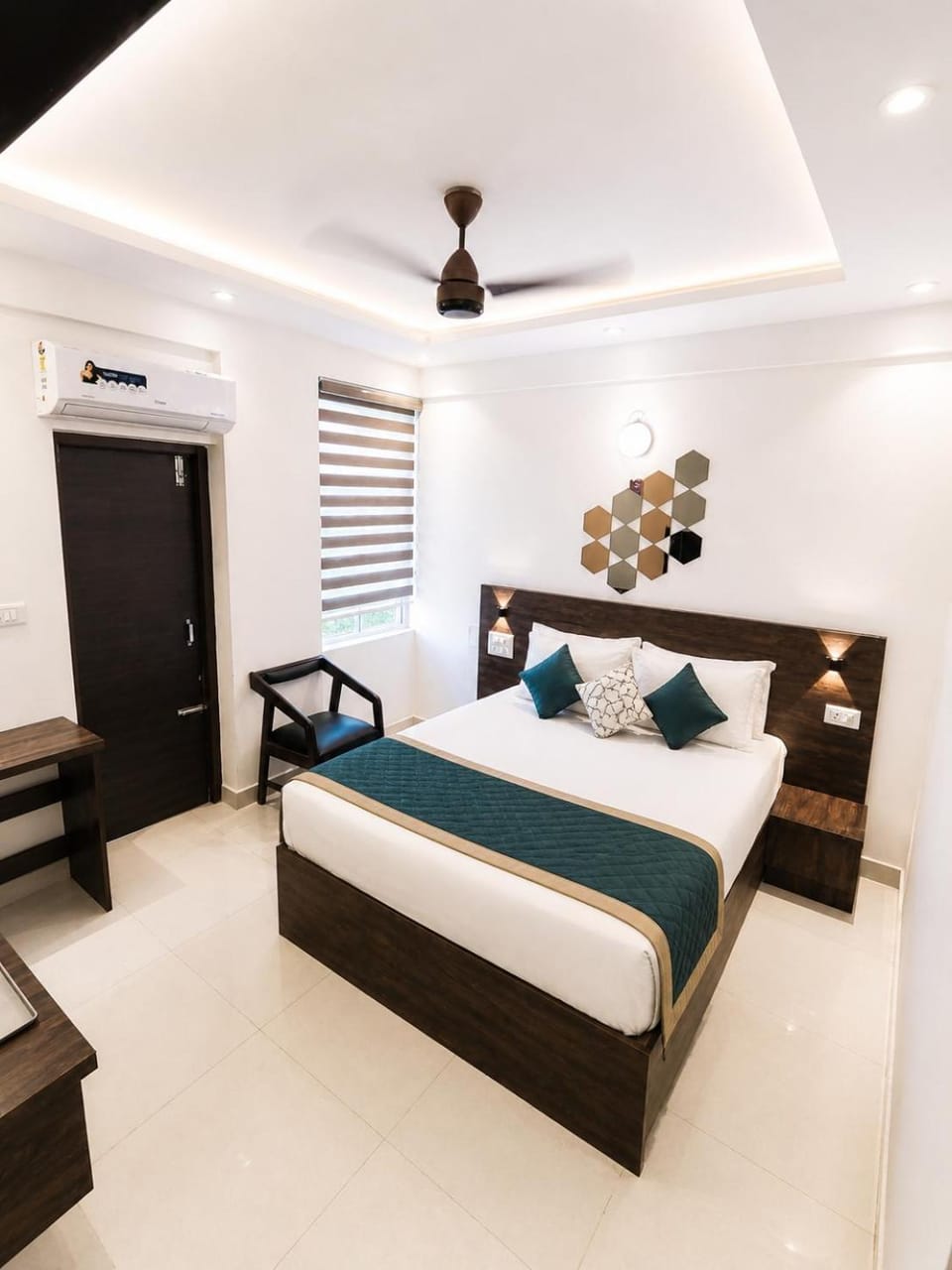 Suites19 Hotel in Bengaluru