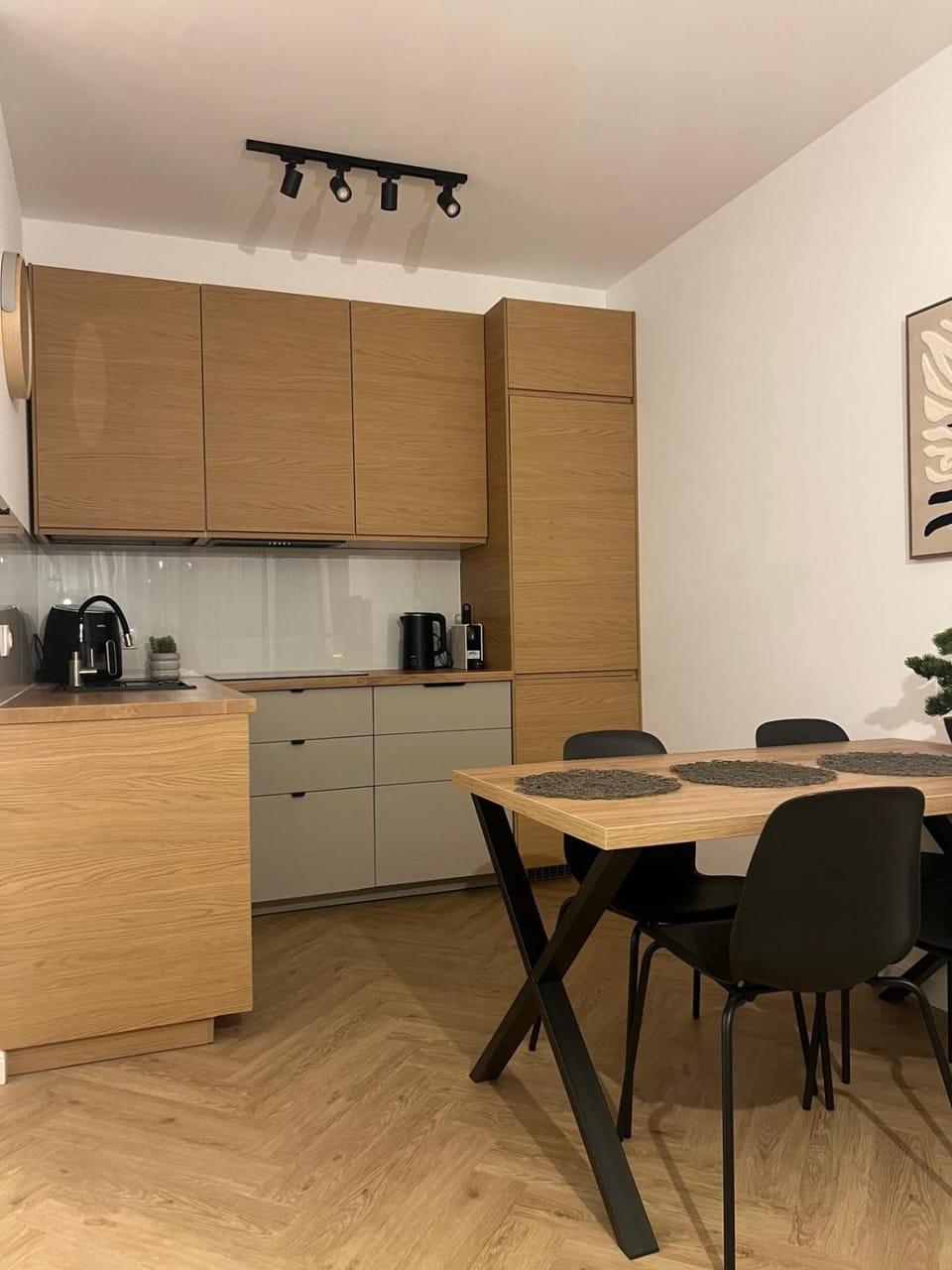 Kitchen or kitchenette, kitchen, kitchen
