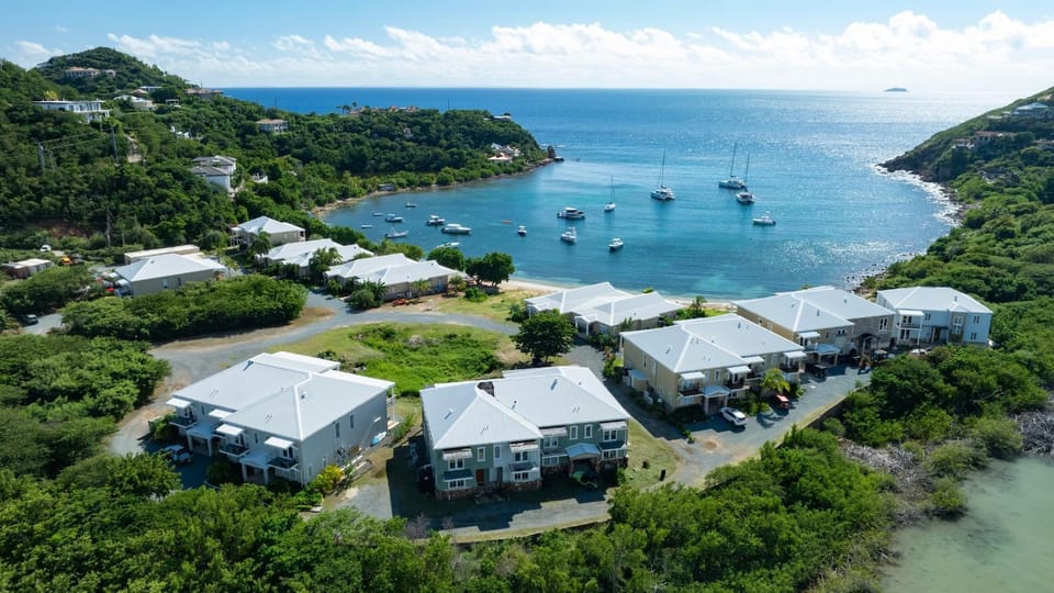 Castaways Villa Beach Escape w Kayaks & SUPs House in Cruz Bay