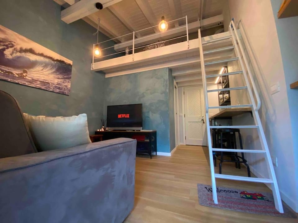 TV and multimedia, wardrobe