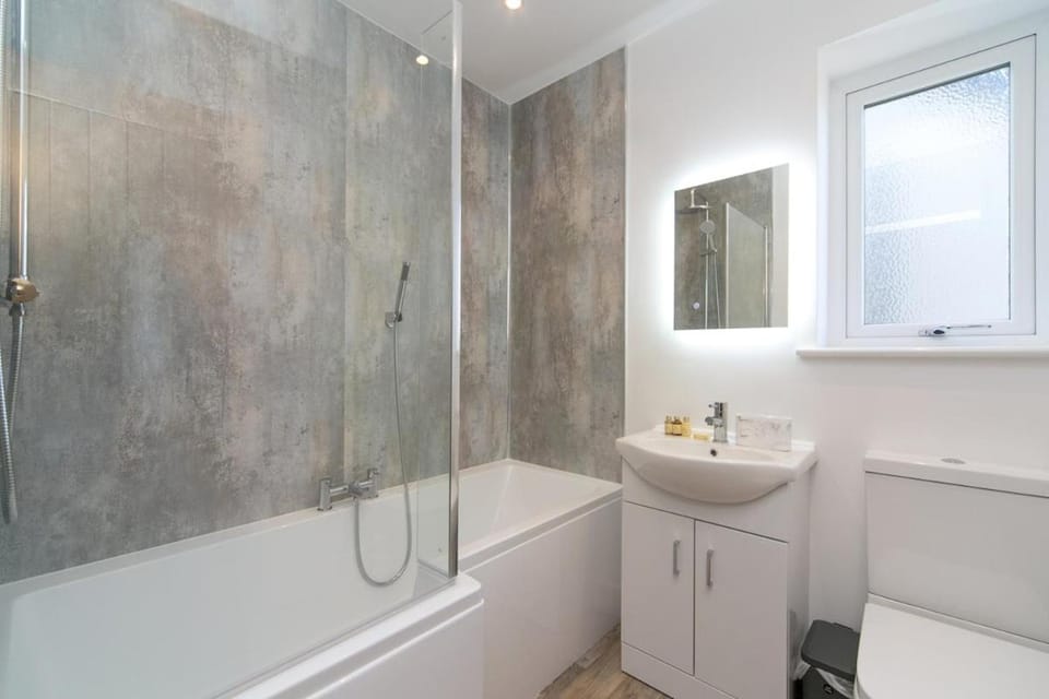 Holiday Home with Hot Tub House in Wales