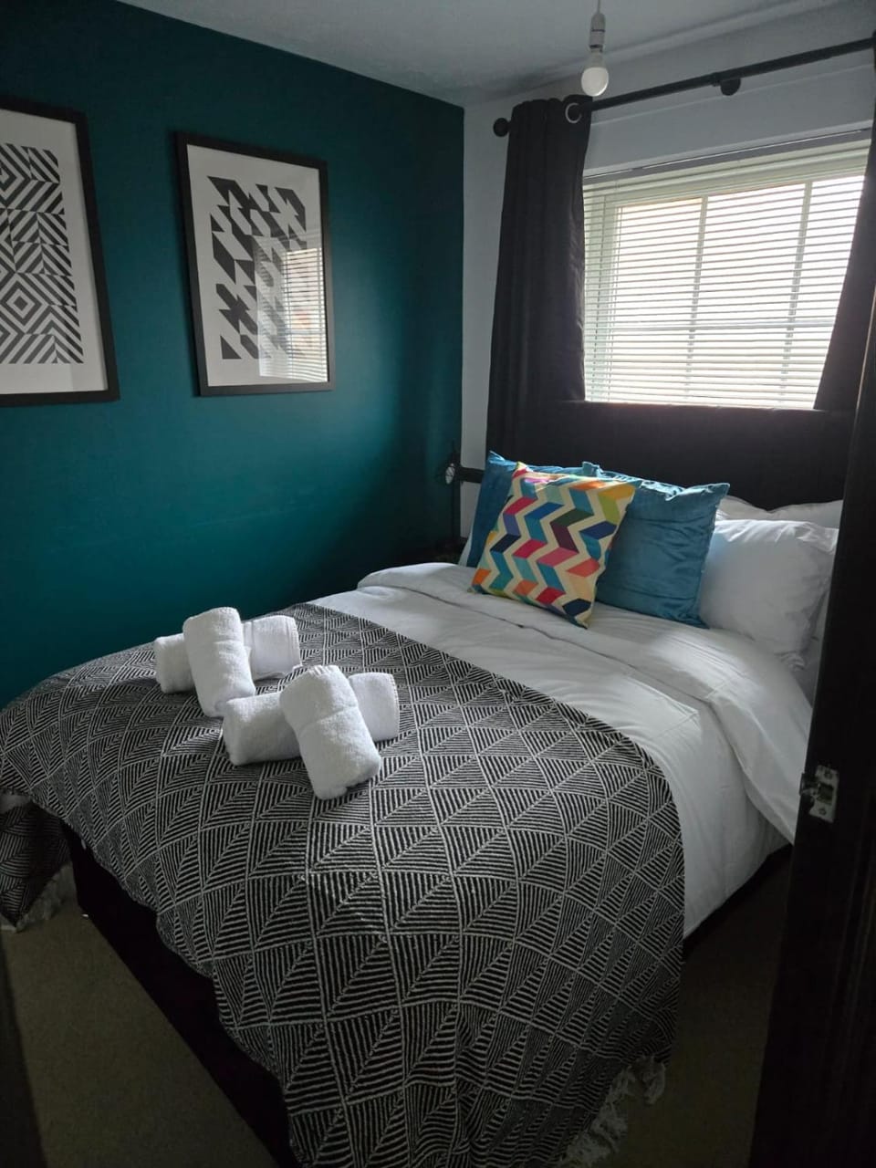 Photo of the whole room, Bedroom, towels
