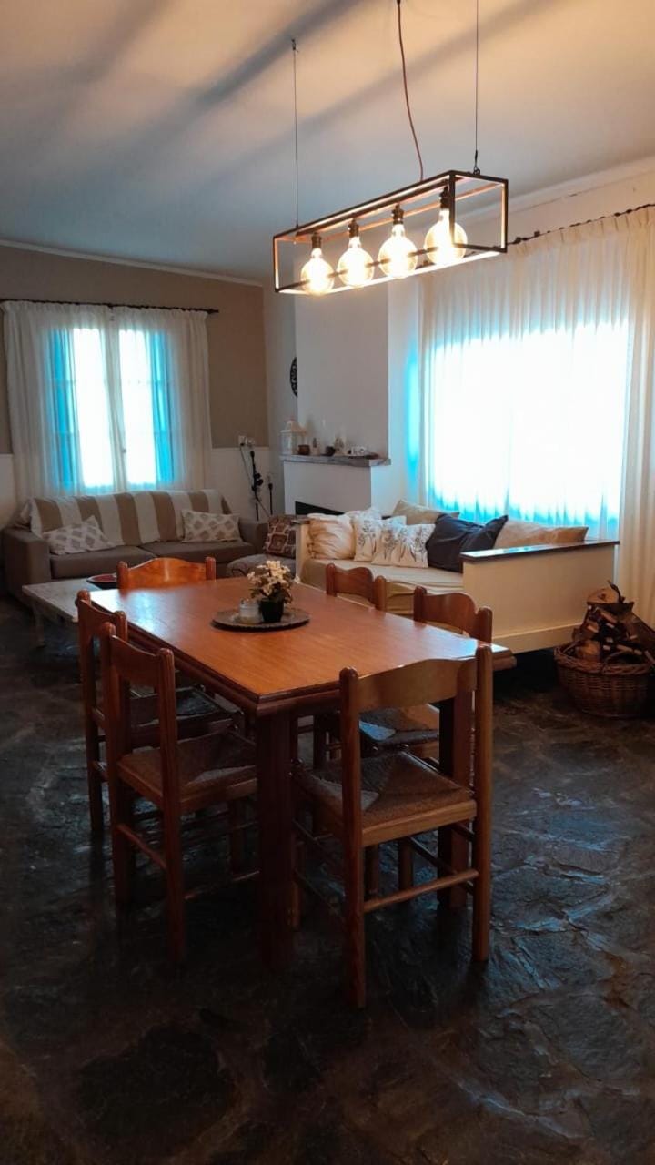 Villa Adelina House in Tandil