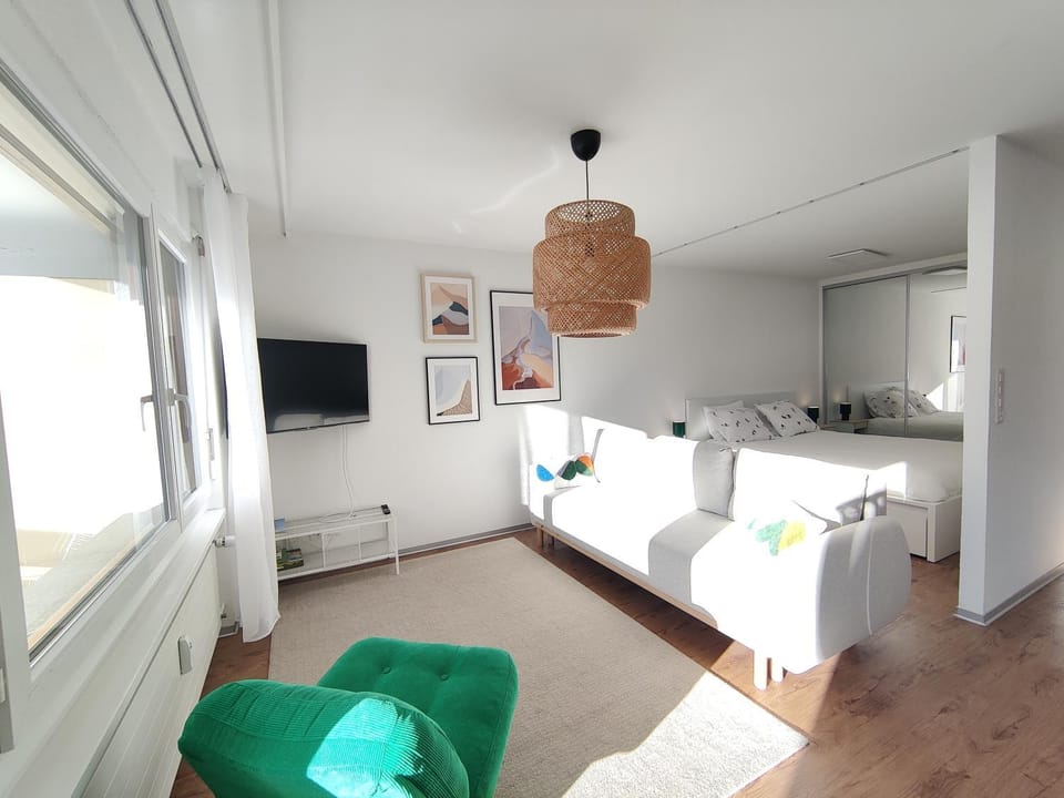 Living room, Bedroom