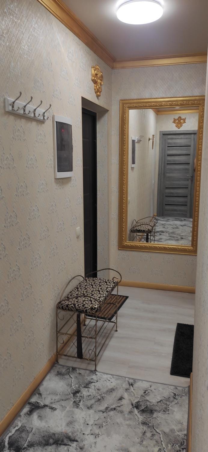 Центр 2окремі кімнати 4поверх без ліфта балкон кондиціонер Apartment in Ukraine