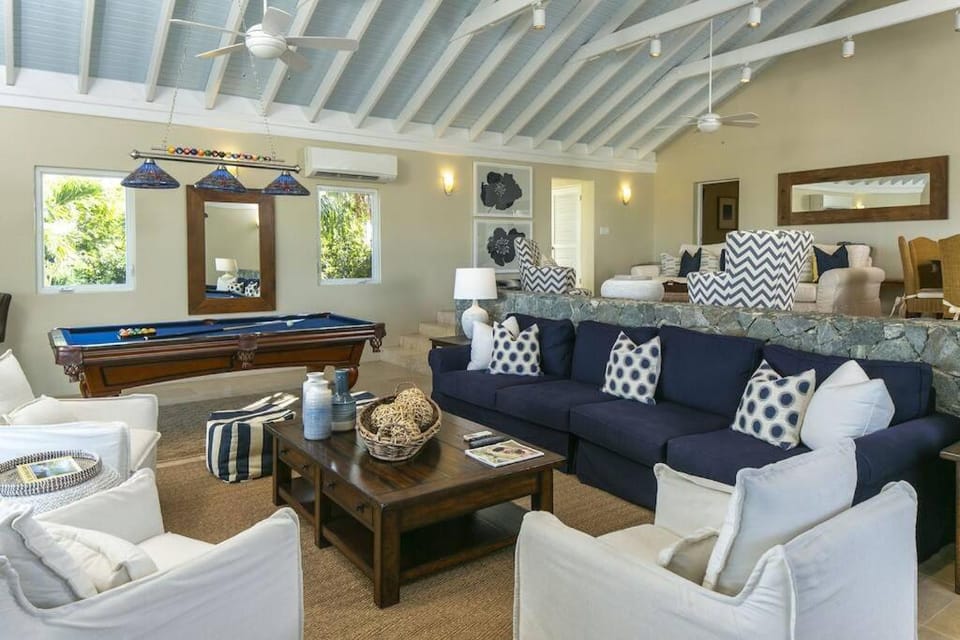 Maria Bluff Main House Villa- Modern Renovations Private Pool Ocean Front Views and Pool Table House in Cruz Bay