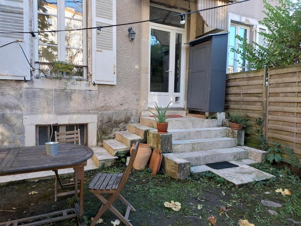 Joli T3 avec jardin Apartment in Pau