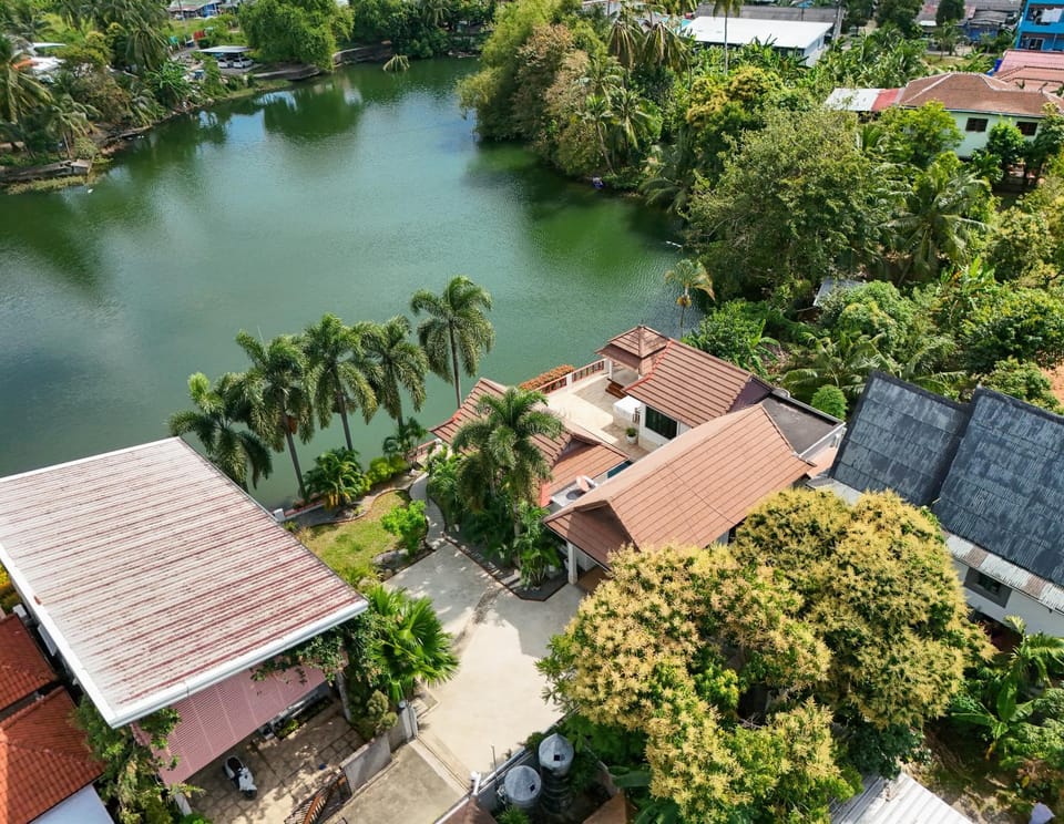 Day, Neighbourhood, Lake view, River view
