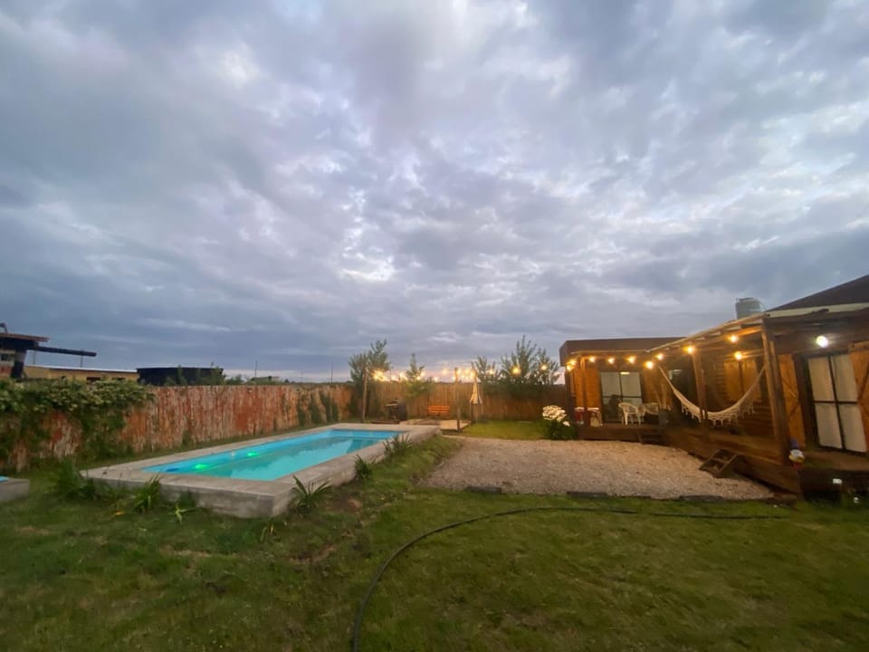 Natural landscape, Garden, Garden, Garden view, Pool view, Swimming pool, sunbed