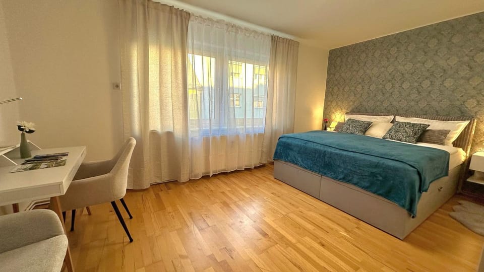 MurCity Apartment - where comfort meets city flair Apartment in Graz