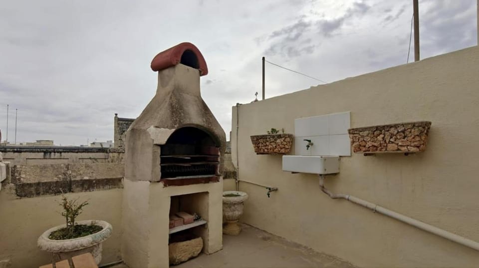 BBQ facilities, Balcony/Terrace