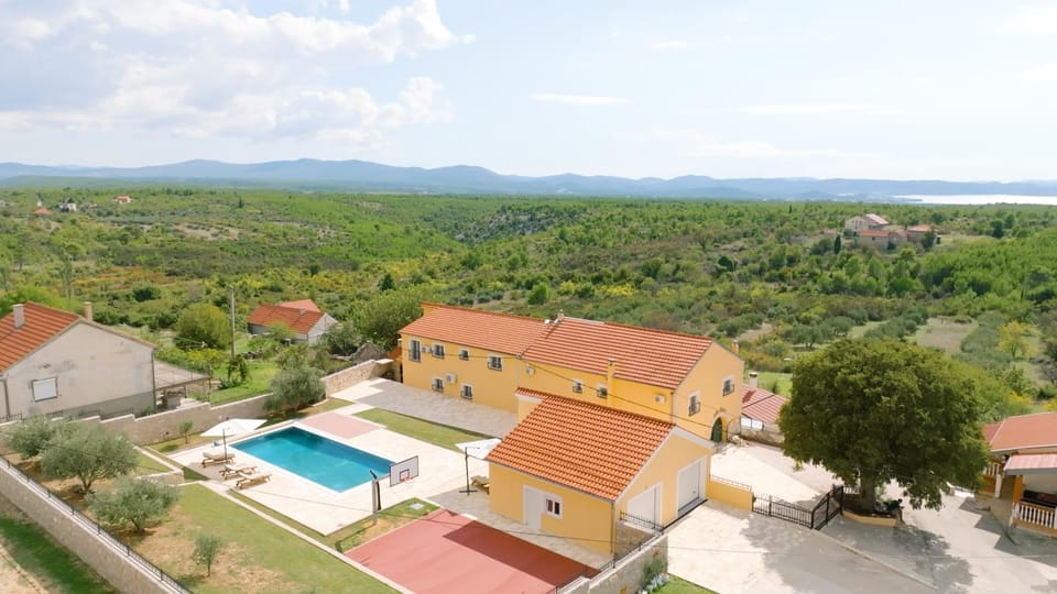 Villa Manda Villa in Šibenik-Knin County, Croatia