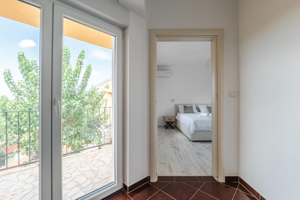 Villa Manda Villa in Šibenik-Knin County, Croatia