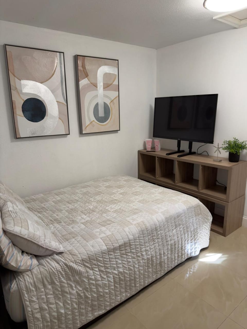 TV and multimedia, Bedroom