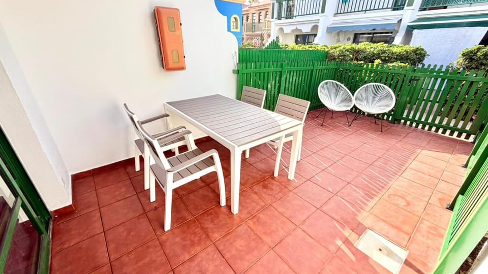 Palms & Pool Dunaflor Verde Apartment in Maspalomas