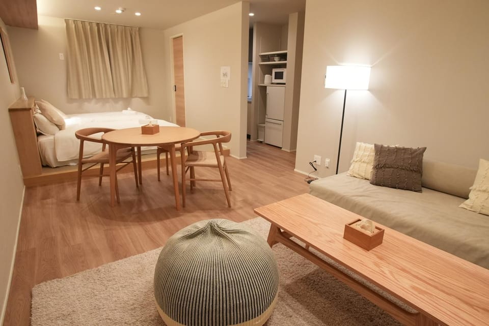 Bed, Kitchen or kitchenette, Living room, Bedroom