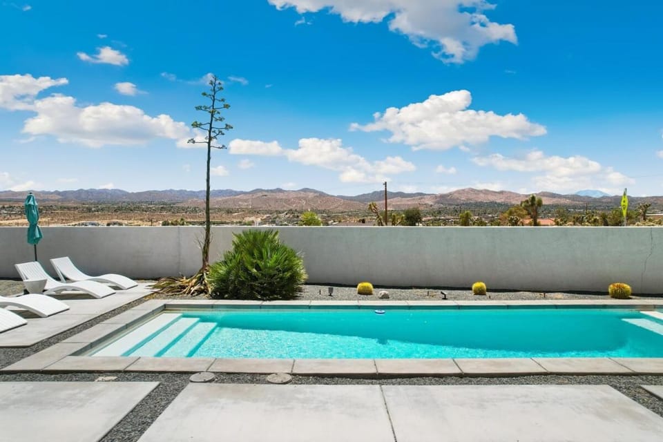 Aria by The CoHost Company Apartment in Yucca Valley