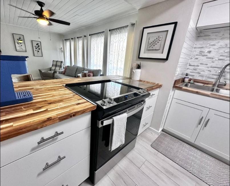 Kitchen or kitchenette, Dining area, dishwasher, oven, stove