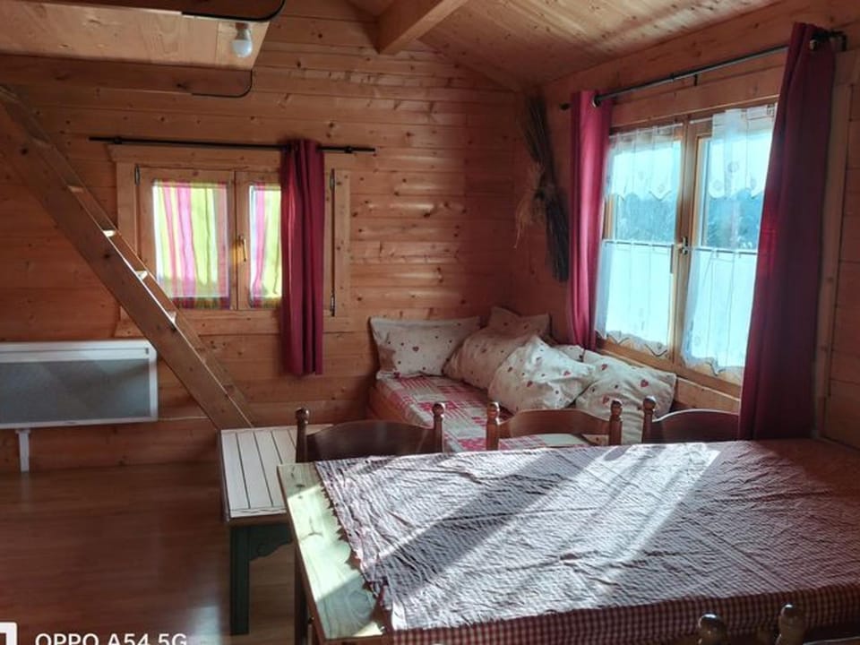 Chalet PMR avec Terrasse à Saint-Sorlin-d'Arves - API-1-52-348 Campground/ 
RV Resort in Saint-Sorlin-d'Arves