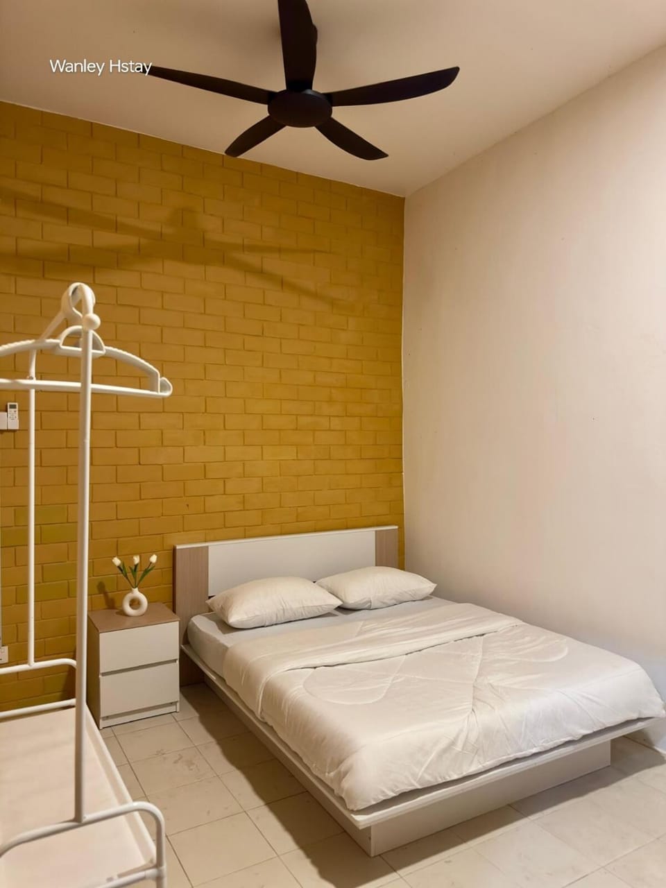 Bedroom, air conditioner