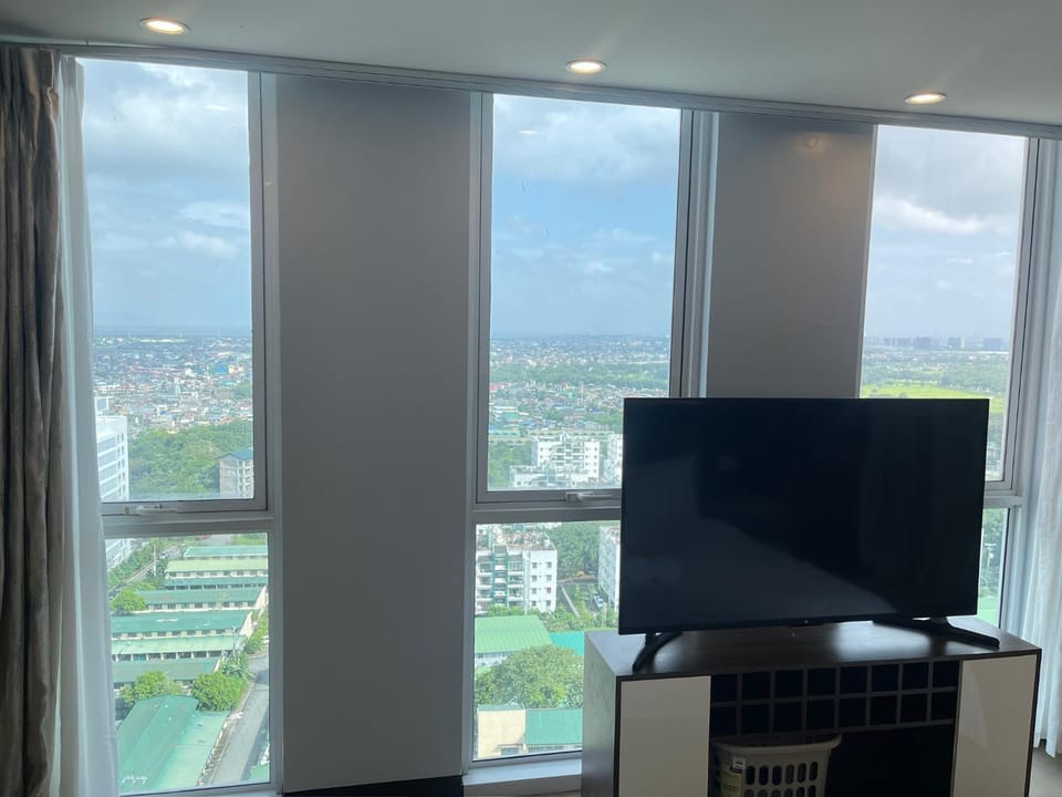 La Venezia Executive Home, 3 Bedroom, 7 adults Maximum plus Kids Apartment in Makati