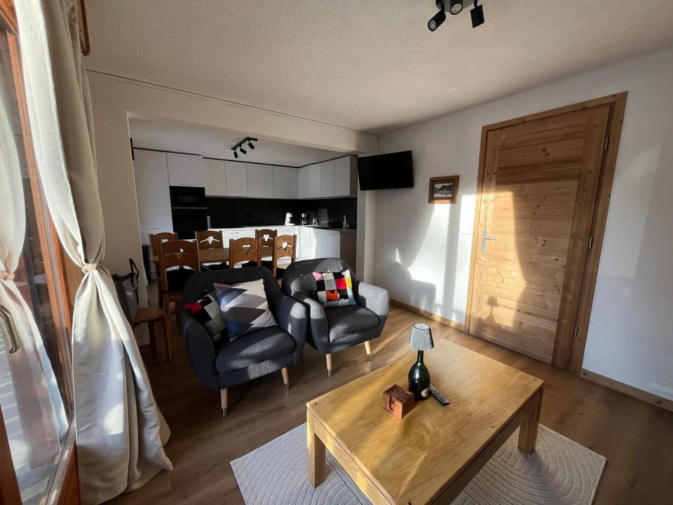 Appartement cosy à Châtel avec balcon, 3 chambres, wifi, garage - FR-1-198-270 Apartment in Châtel