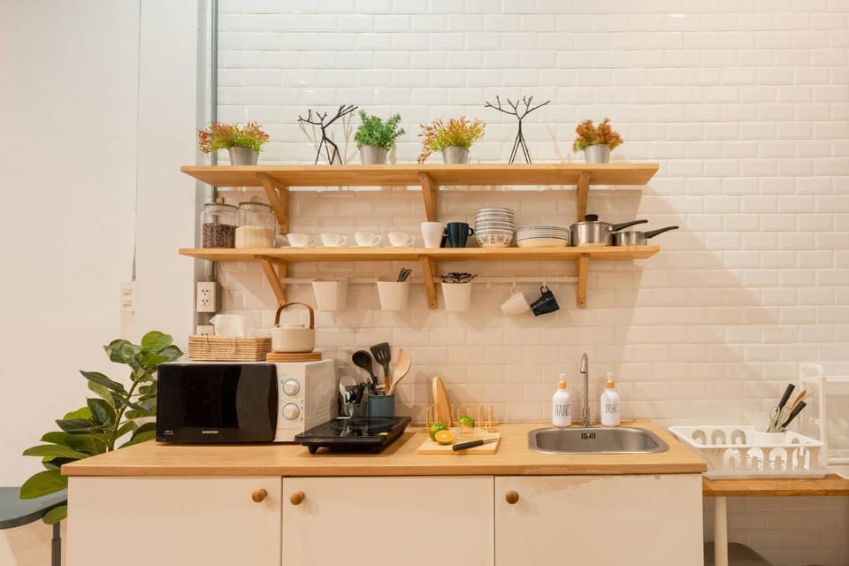 Kitchen or kitchenette, Dining area, kitchen