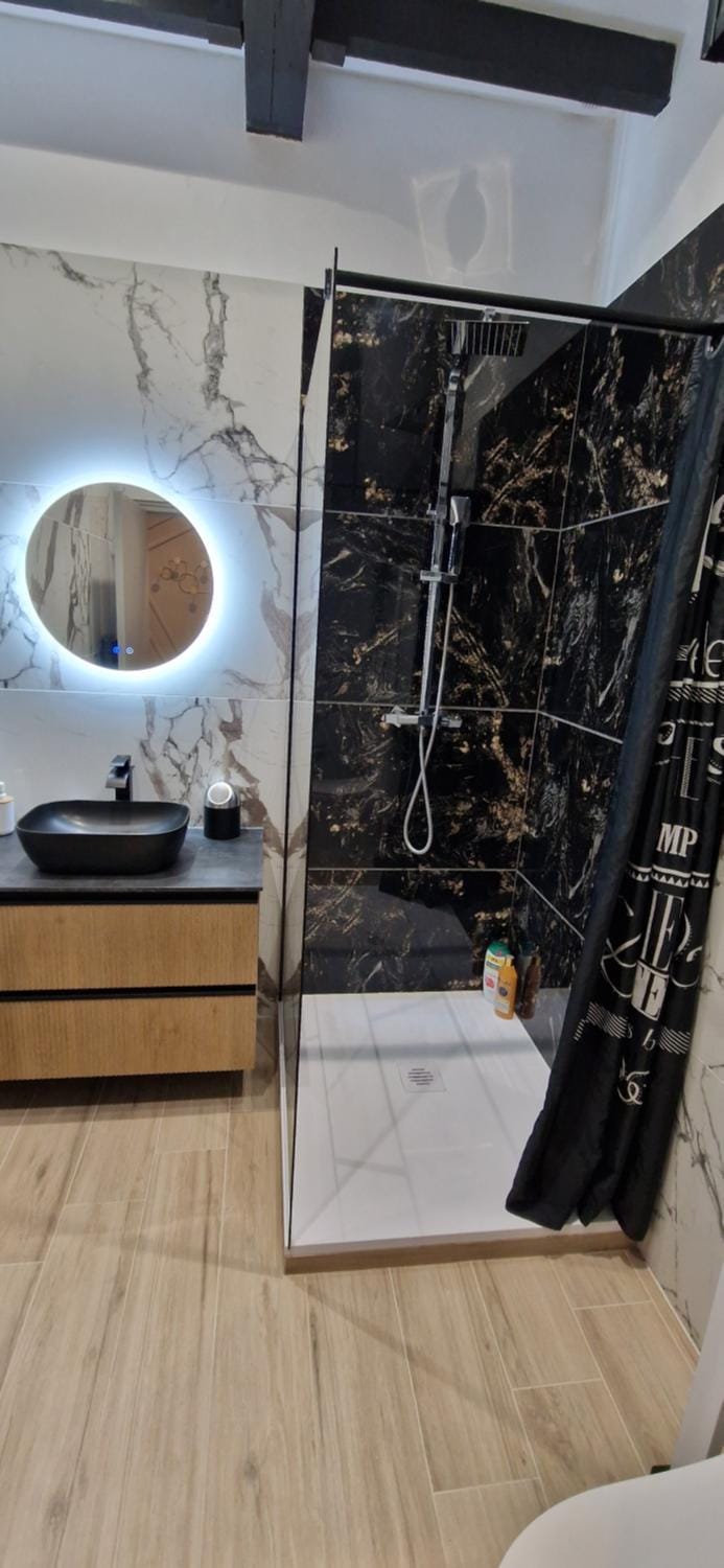 Shower, Bathroom