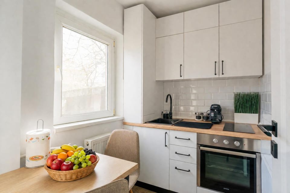 Communal kitchen, oven