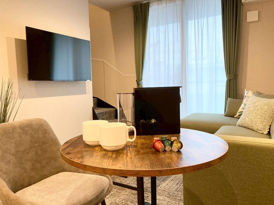 Liaison Court Nishikujo Universal Bay 2-303 free parking Hotel in Osaka