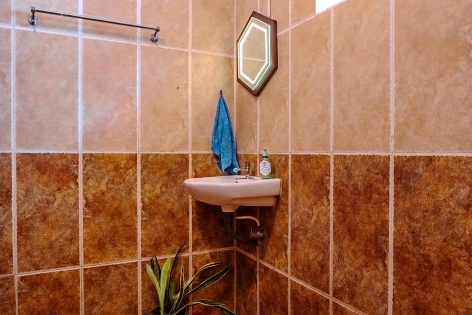 Water Element Room By HEXA Stays Vacation rental in Thiruvananthapuram