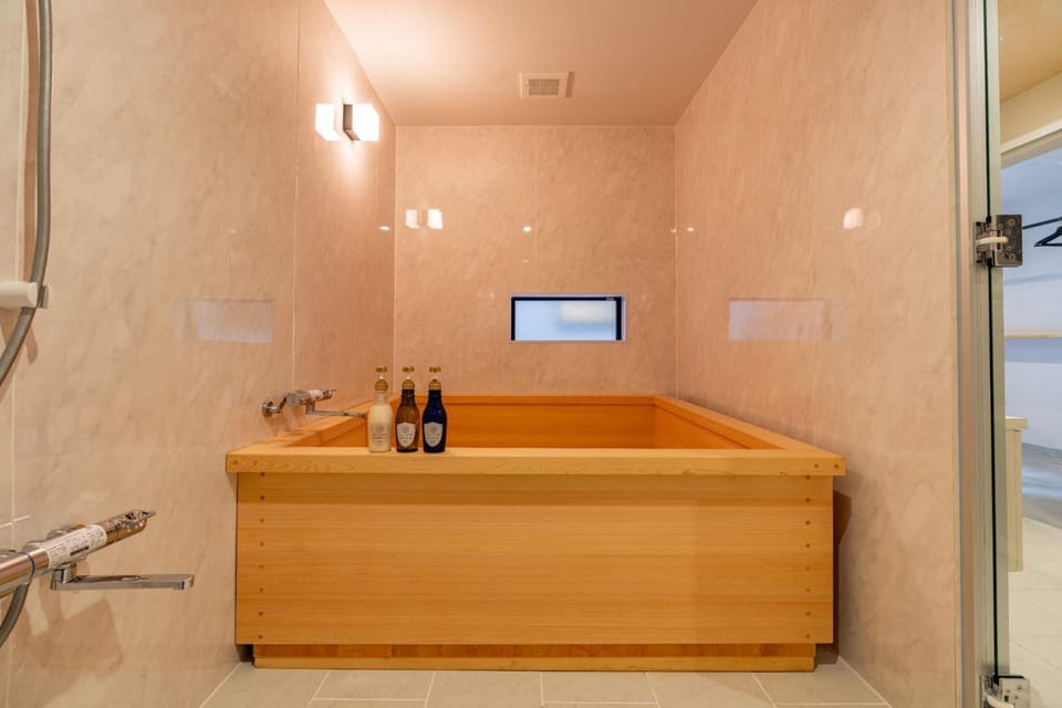 Bathroom, Bath