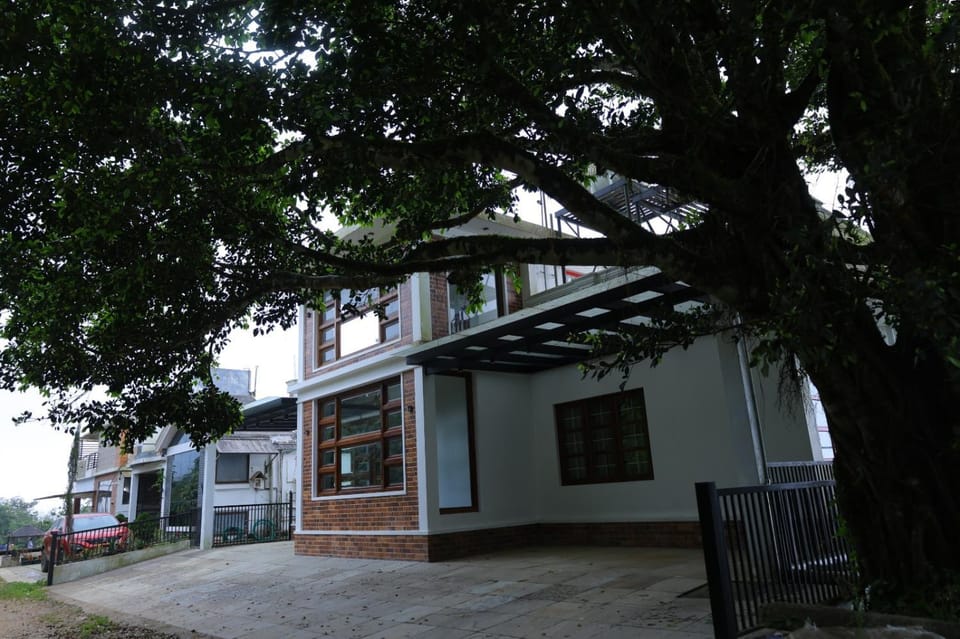 Property building, Street view