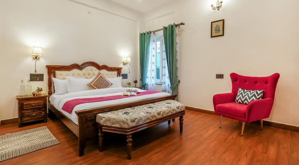 Bed, Photo of the whole room, Bedroom