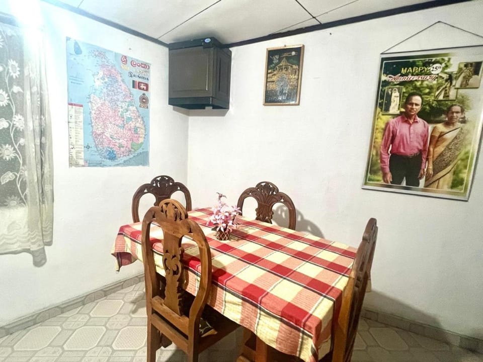 J&M Nest Bed and Breakfast in Tangalle