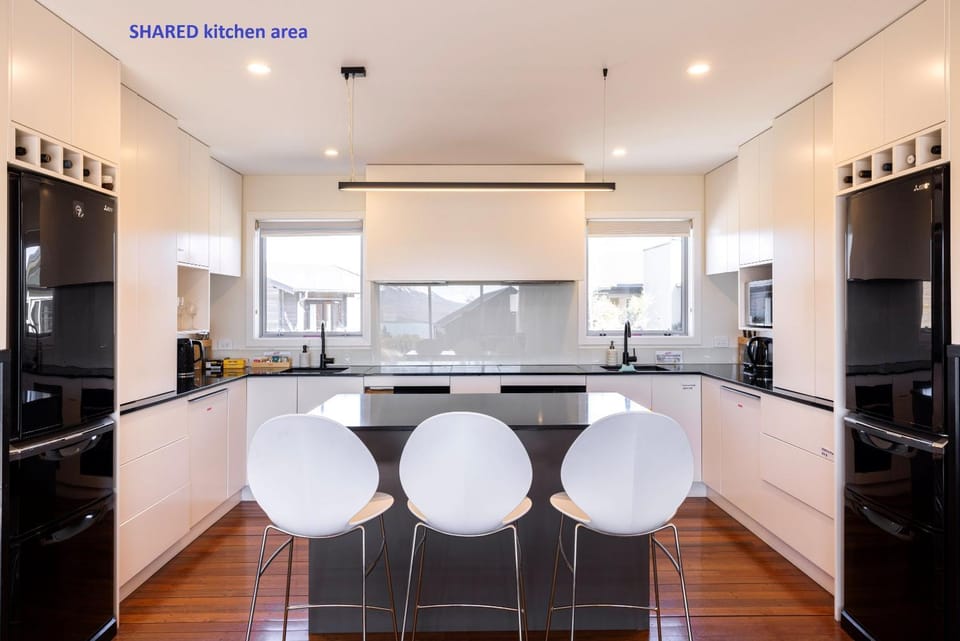 Dining area, Communal kitchen, dishwasher, microwave, oven, stove