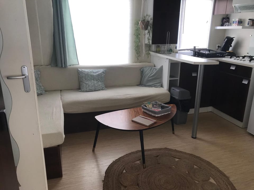 Mobilhome confort 4-6 personnes Campground/ 
RV Resort in Mimizan