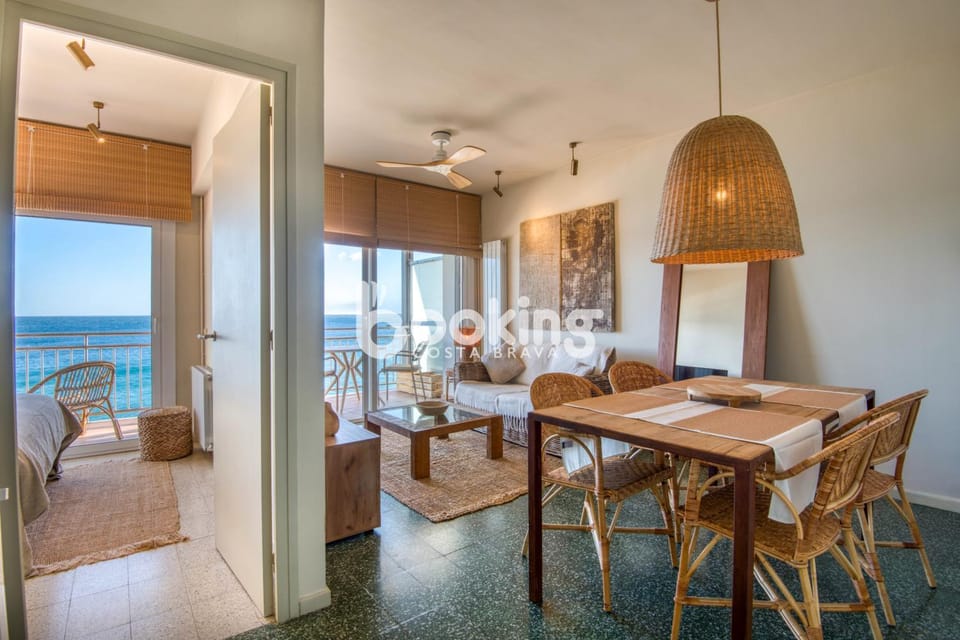 Living room, Seating area, Dining area, Sea view