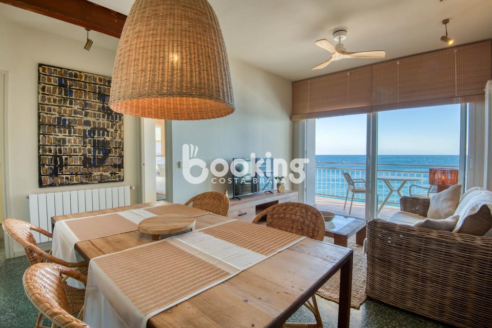 Living room, Photo of the whole room, Seating area, Sea view