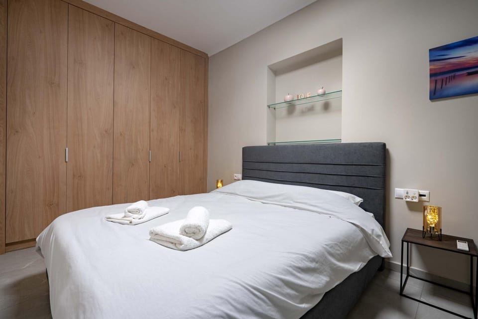 Peristeri Luxury Retreat Apartment in East Attica Regional Unit, Greece