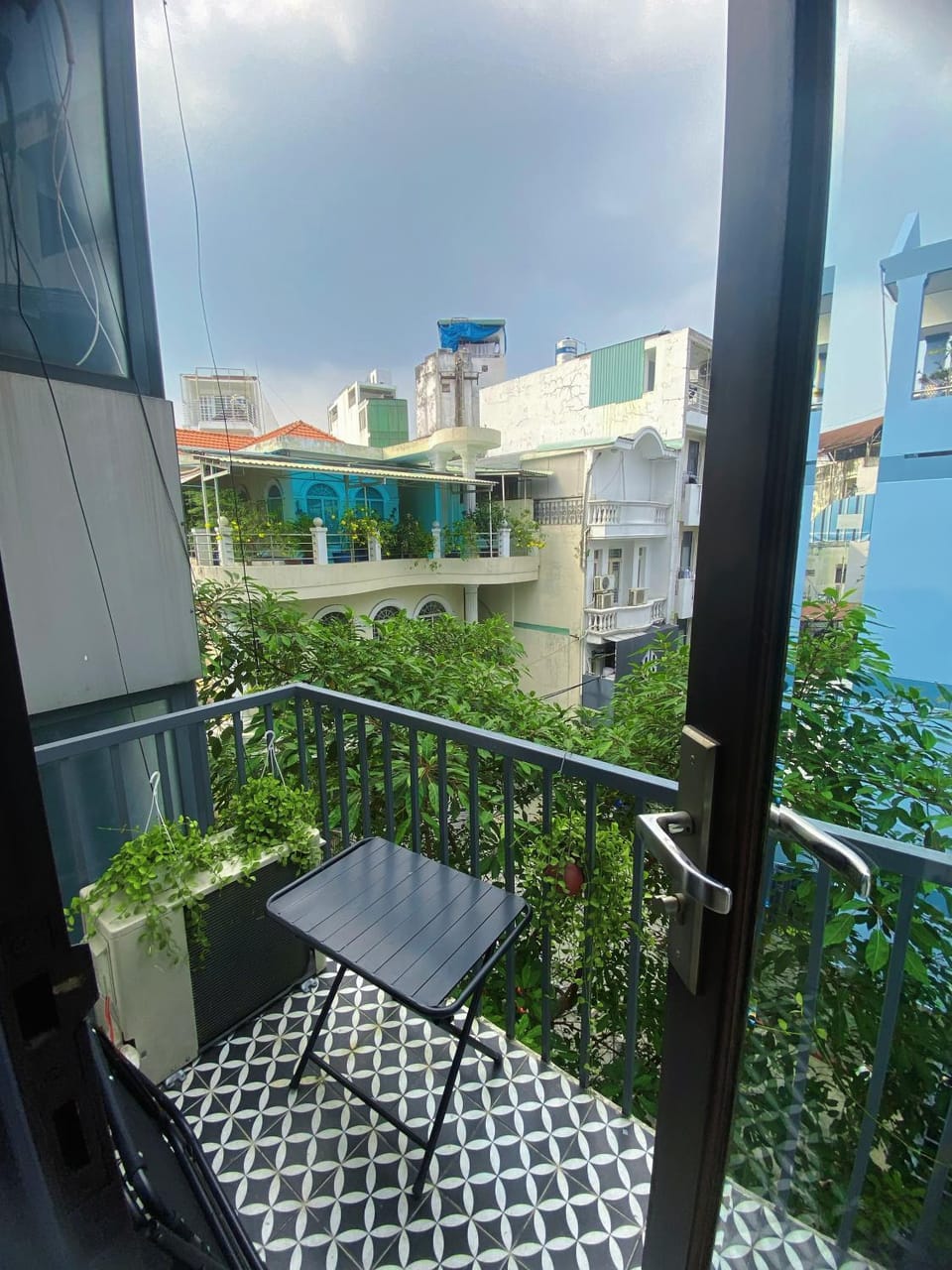 Studio ban công sáng gần Q1 cách sân bay 4km Bed and Breakfast in Ho Chi Minh City