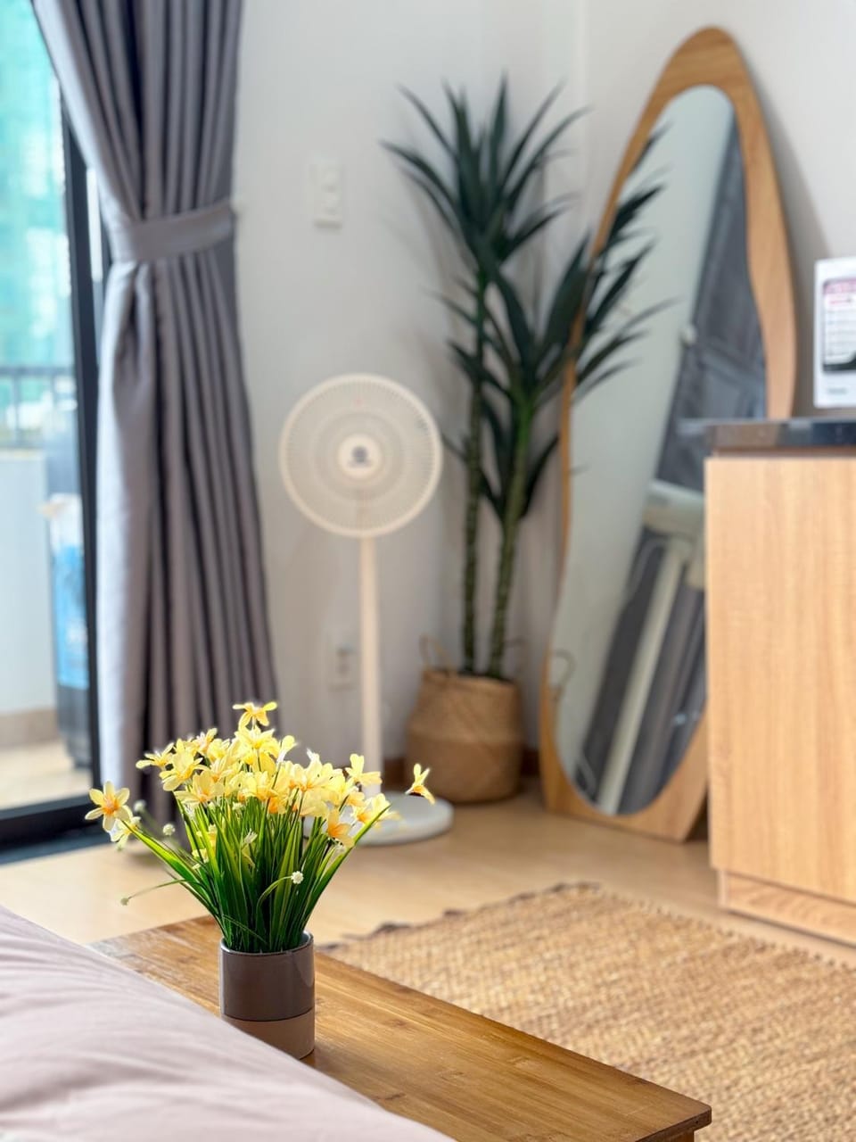 Bed, Photo of the whole room, Bedroom, air conditioner