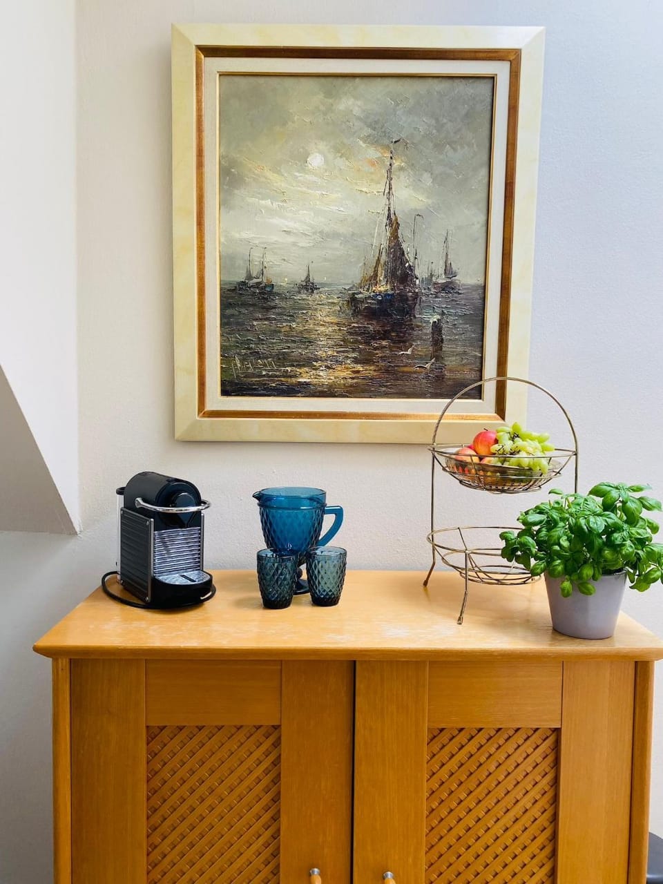 Coffee/tea facilities, Decorative detail