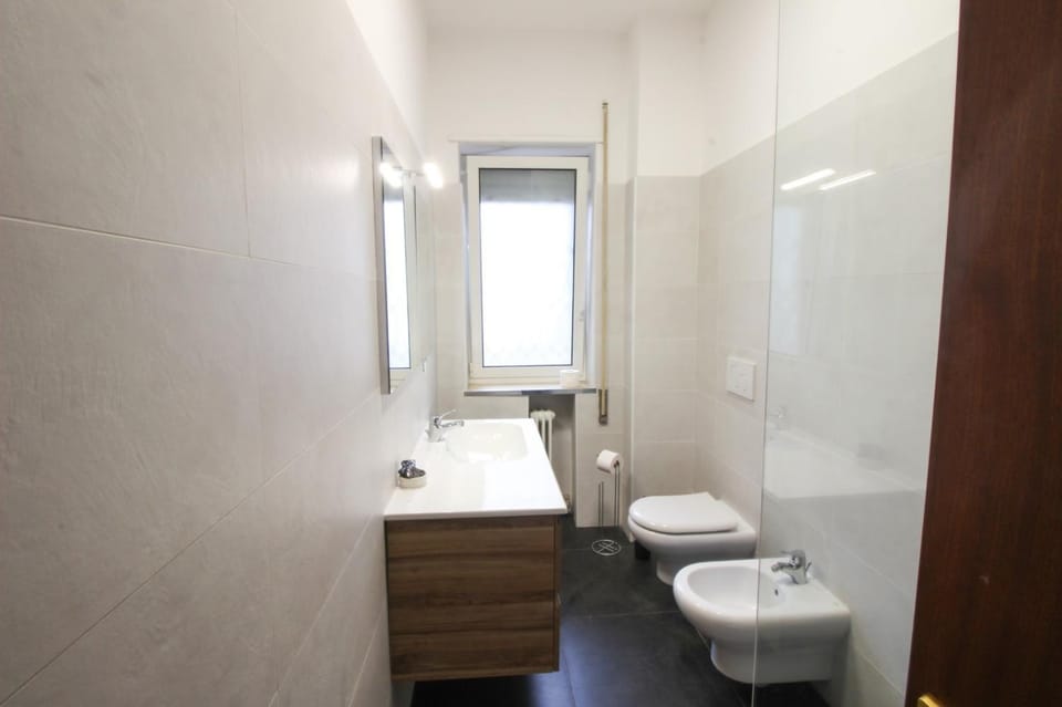 Shower, Toilet, Bathroom, bidet
